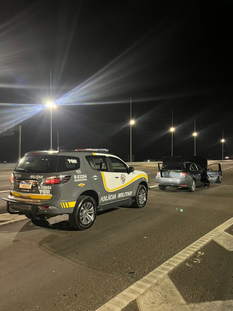 TOR RECUPERA COROLLA ROUBADO EM OPERAÇÃO NA WASHINGTON LUÍS