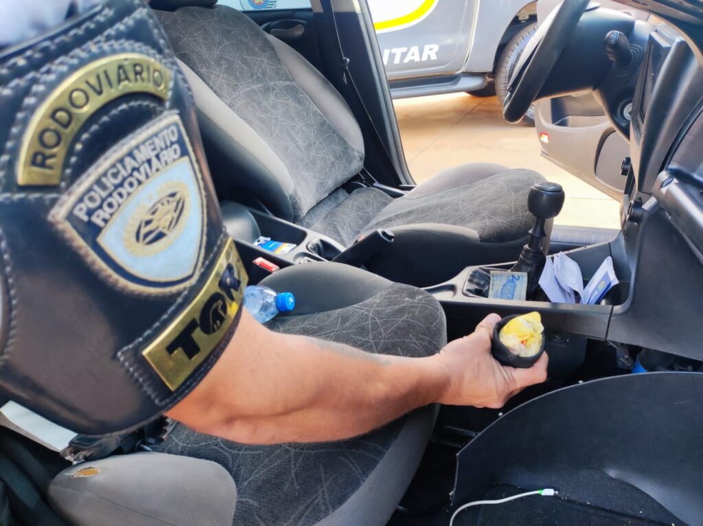 DUPLA COM ANTECEDENTES É PRESA PELO TOR NA RODOVIA